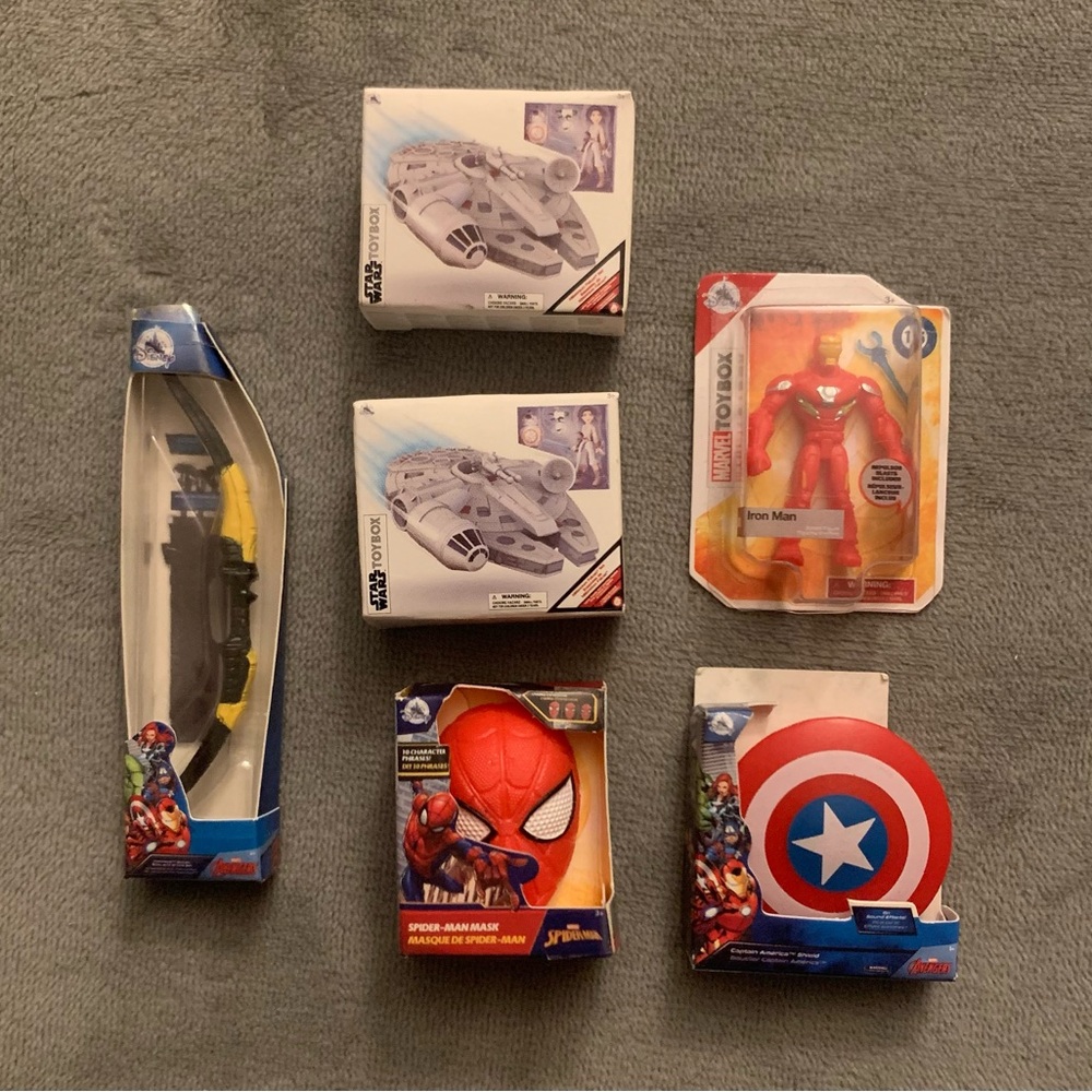 Mini Toybox Marvel + Star Wars Collectables Bundle